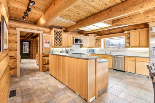 5544 Township Road 302, Rural Mountain View County, AB - Indoor Photo Showing Kitchen