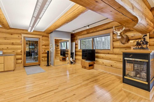 5544 Township Road 302, Rural Mountain View County, AB - Indoor With Fireplace
