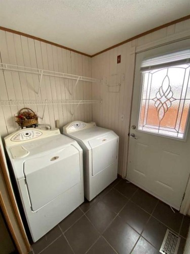 346 Railway Avenue, Duchess, AB 