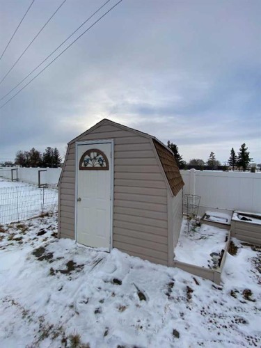 346 Railway Avenue, Duchess, AB 