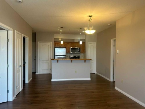 307-4403 67A Avenue, Olds, AB - Indoor Photo Showing Kitchen