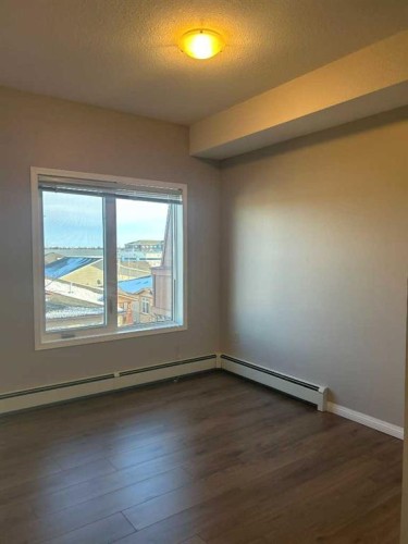 307-4403 67A Avenue, Olds, AB - Indoor Photo Showing Other Room