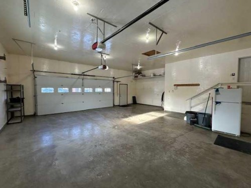 101 Wilkins Place, Hanna, AB - Indoor Photo Showing Garage