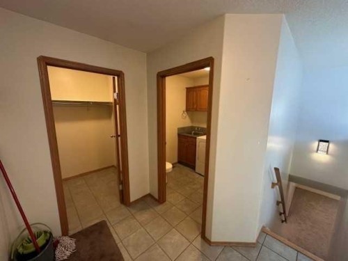 101 Wilkins Place, Hanna, AB - Indoor Photo Showing Other Room