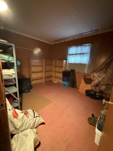 409 6 Avenue West, Hanna, AB - Indoor Photo Showing Other Room