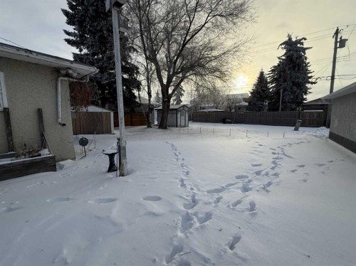 409 6 Avenue West, Hanna, AB - Outdoor