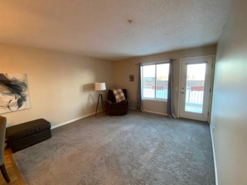 103-680 Cassils Road West, Brooks, AB - Indoor