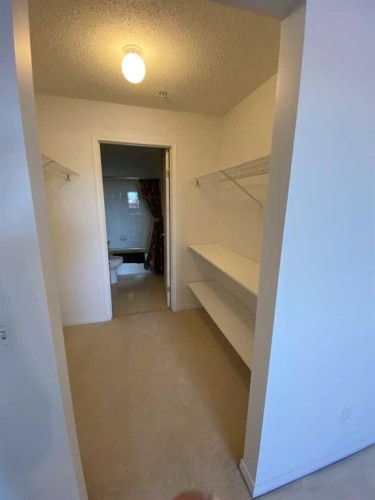 103-680 Cassils Road West, Brooks, AB - Indoor