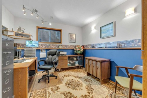 18 Asmundsen Close, Red Deer, AB - Indoor