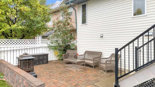 18 Asmundsen Close, Red Deer, AB - Outdoor With Deck Patio Veranda With Exterior