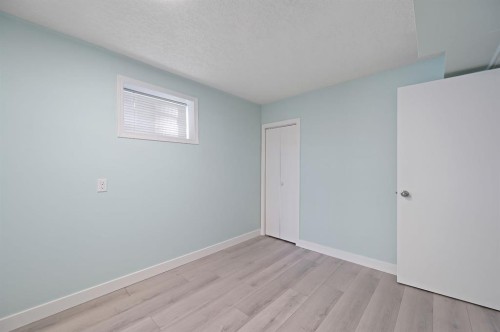 132 17 Avenue Nw, Calgary, AB 