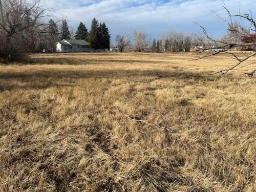 629 11 Street West, Brooks, AB 