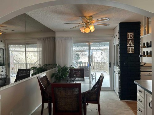 4529 Shannon Drive, Olds, AB - Indoor Photo Showing Dining Room