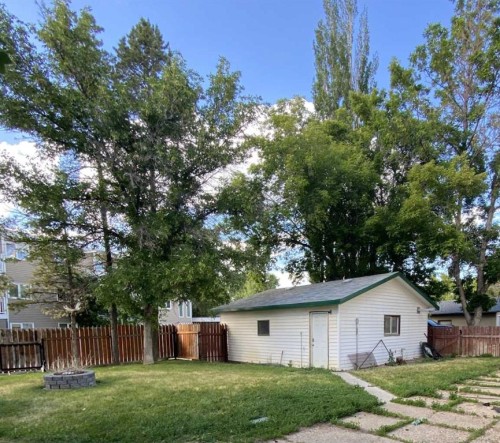 85 Ingram Park Drive, Brooks, AB - Outdoor