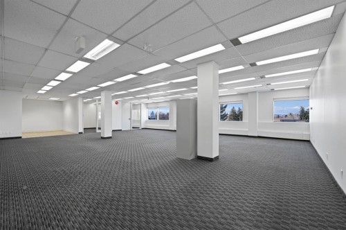 1121 Centre Street Nw, Calgary, AB 