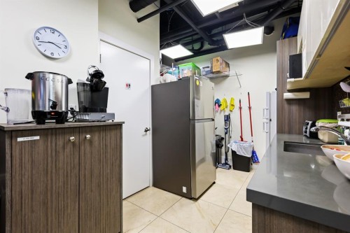 1406 Centre Street North, Calgary, AB 