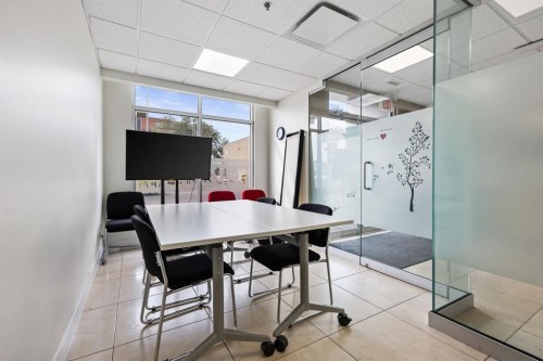 1406 Centre Street North, Calgary, AB 