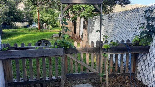 240 2 Avenue, Drumheller, AB - Outdoor