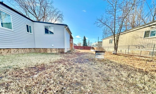 168 2 Avenue West, Tilley, AB - Outdoor