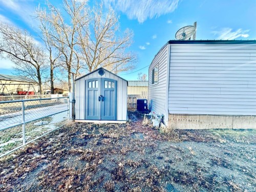 168 2 Avenue West, Tilley, AB - Outdoor