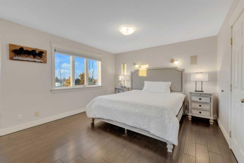 25 Ashmore Close, Red Deer, AB - Indoor Photo Showing Bedroom