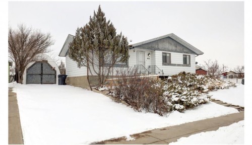 707 Bankview Drive SW Drumheller, AB T0J 0Y6