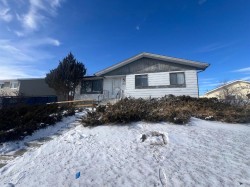 707 Bankview Drive SW Drumheller, AB T0J 0Y6