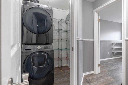 263 Upland Avenue, Brooks, AB - Indoor Photo Showing Laundry Room