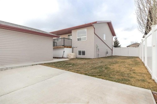 263 Upland Avenue, Brooks, AB - Outdoor With Exterior
