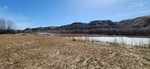 5235 Highway 10, Drumheller, AB 