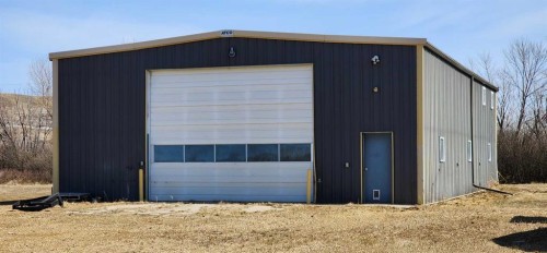 5235 Highway 10, Drumheller, AB 