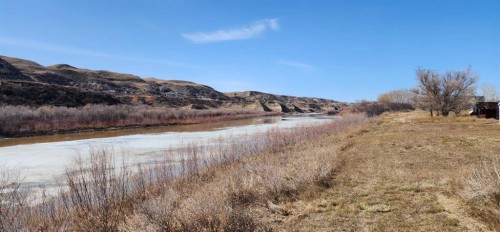 5235 Highway 10, Drumheller, AB 