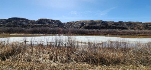 5235 Highway 10, Drumheller, AB 