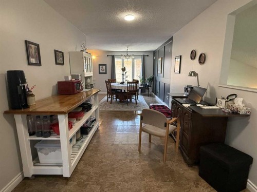 115 Stephens Crescent, Hanna, AB - Indoor