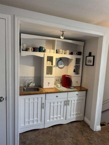 115 Stephens Crescent, Hanna, AB - Indoor