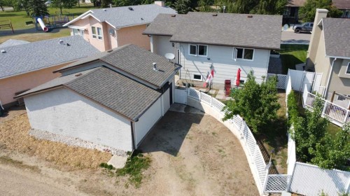115 Stephens Crescent, Hanna, AB - Outdoor