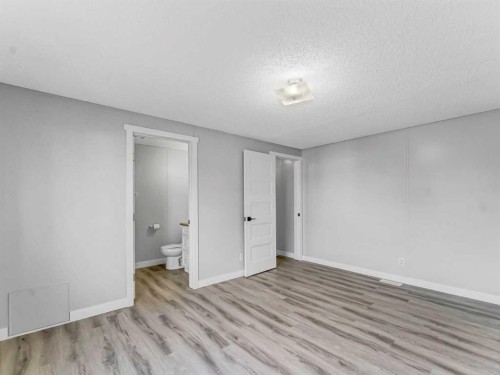 57 Maple Drive West, Brooks, AB 