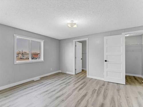 57 Maple Drive West, Brooks, AB 