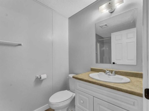 57 Maple Drive West, Brooks, AB 