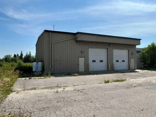 4516 Highway 27, Rural Mountain View County, AB 