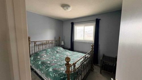 4817 Windsor Avenue, Coronation, AB - Indoor Photo Showing Bedroom