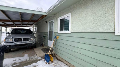 4817 Windsor Avenue, Coronation, AB - Outdoor With Exterior