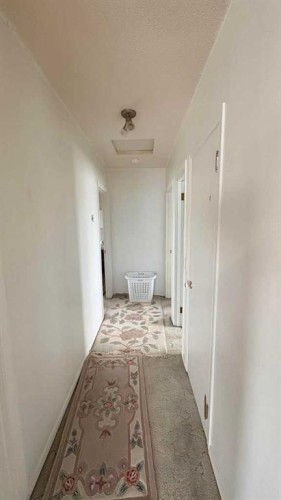 4817 Windsor Avenue, Coronation, AB - Indoor Photo Showing Other Room