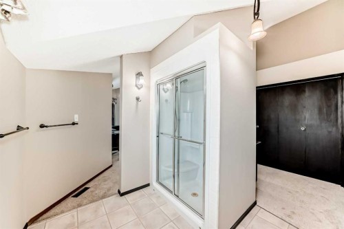 5 Chinook Crescent, Beiseker, AB - Indoor Photo Showing Other Room