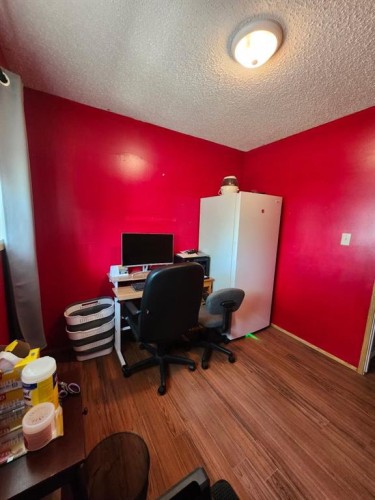 44 Wildrose Crescent West, Brooks, AB - Indoor