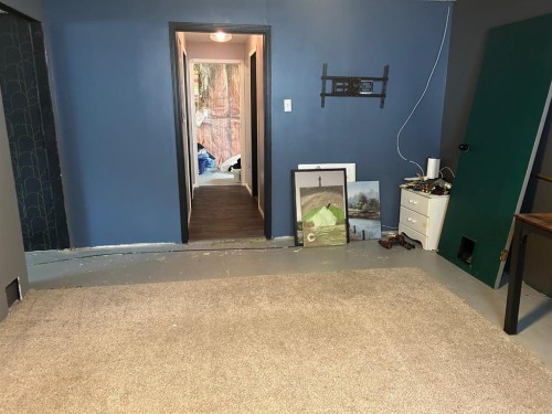 44 Wildrose Crescent West, Brooks, AB - Indoor