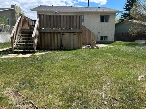 44 Wildrose Crescent West, Brooks, AB - Outdoor