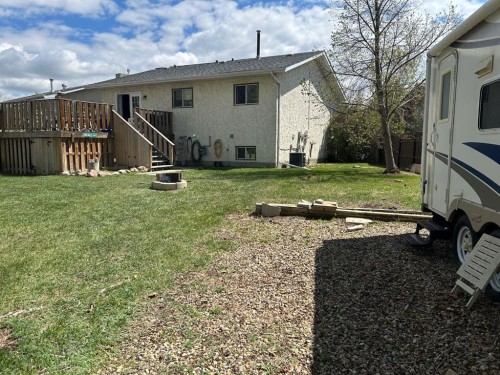 44 Wildrose Crescent West, Brooks, AB - Outdoor