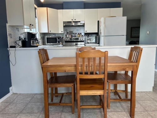 44 Wildrose Crescent West, Brooks, AB - Indoor