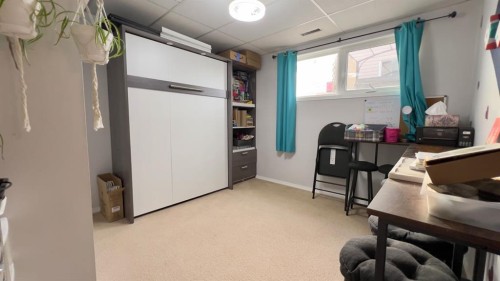 121 Shacker Crescent South, Hanna, AB - Indoor Photo Showing Other Room